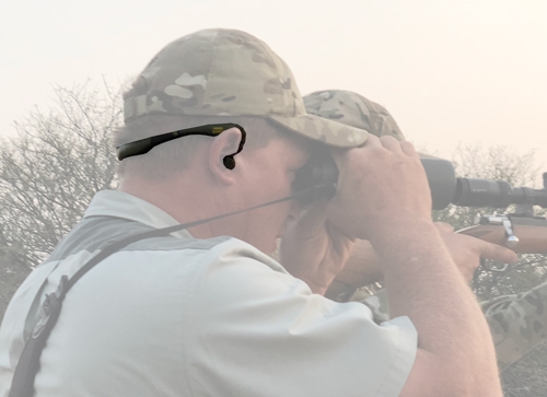 PRO EARS STEALTH 28 EAR BUDS - RECHARGEABLE GREEN - Image 2